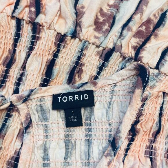 Torrid Rayon Twill Smocked Tiered Tank Plus Sz 1 1X 14/16 Ink Blot Stripe Print - Picture 5 of 9